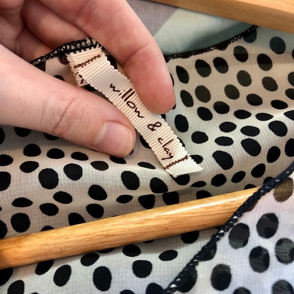 WILLOW & CLAY adorable top! - Picture 6 of 7